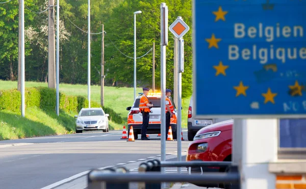 Aachen Deutschland April 2020 Bewaffnete Grenzkontrollen Der Deutsch Belgischen Grenze — Stockfoto
