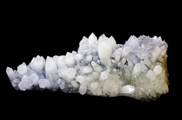 Siyah arkaplanda Quartz Kristali — Stok fotoğraf