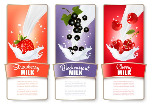 Set of three labels of berries in milk splashes. Strawberry, blu — Stock Vector