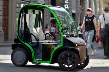 Floransa - 2 Temmuz: Merhaba Floransa'da kiralamak ilk elektrikli araba