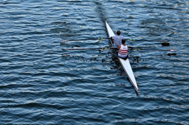 Florence, İtalya - 2 Temmuz 2016: Rowers ekipleri bir rac rekabet