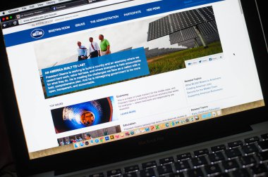 Bucharest, Romanya - 20 Kasım 2014: Resmi web sitesi