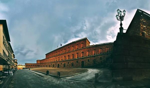 Florencja, Włochy - 03 maj 2016: Palazzo Pitti (Pałac Pitti) — Zdjęcie stockowe