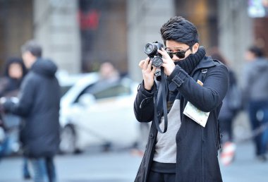 Florence, İtalya - turist almak fotoğraf Sa cathedral yakınındaki