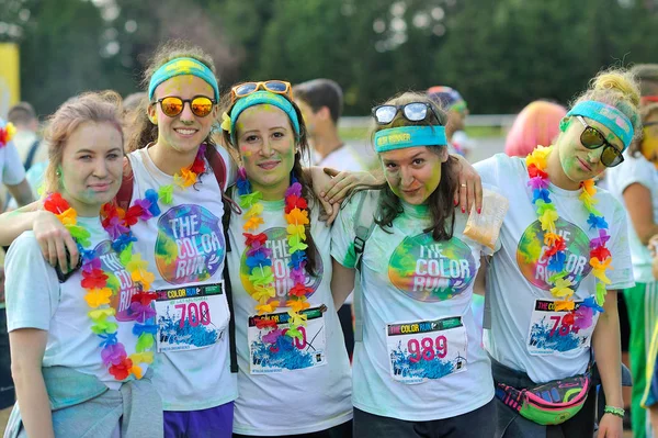 Firenze, Italya - 04 Juni: Skaror av oidentifierade människor vid den — Stockfoto