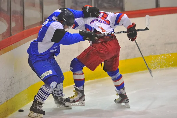Giocatori di hockey in azione — Foto Stock