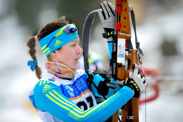 Ibu ユース ・ ジュニア世界選手権大会バイアスロンの競技者 — ストック写真