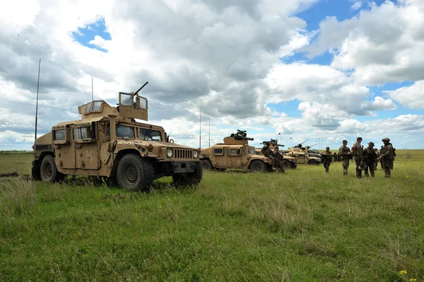 GALATI, ROMANIA - 15 MAGGIO: Macchina da combattimento nell'esercito rumeno p — Foto Stock