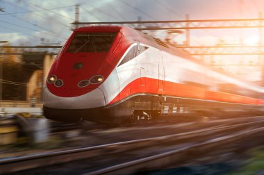 Florence, İtalya - Nov26, 2016: İtalyan modern yüksek hızlı tren Floransa, İtalya'da, november26, 2016