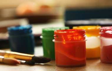 Renk boyalar kümesi