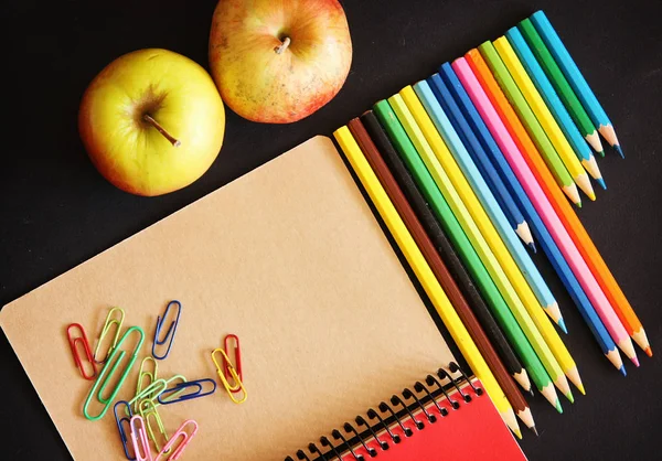 Sketchbook Color Pencils Apple — Stock Photo, Image