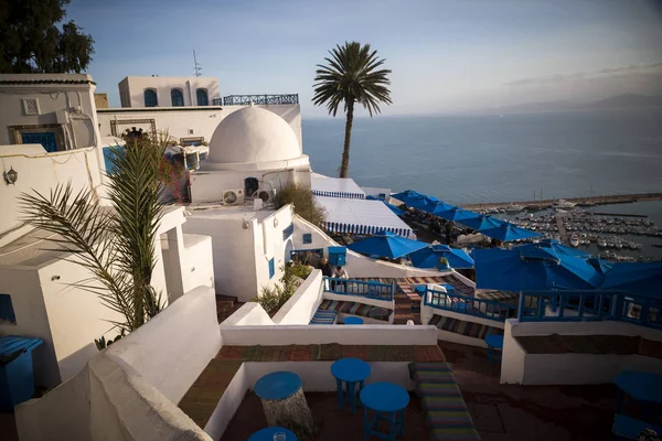 西迪布说 突尼斯 2016 典型突尼斯 阿拉伯 地中海建筑的 Sidi Bou 突尼斯 突尼斯首都附近的旅游名镇 — 图库照片