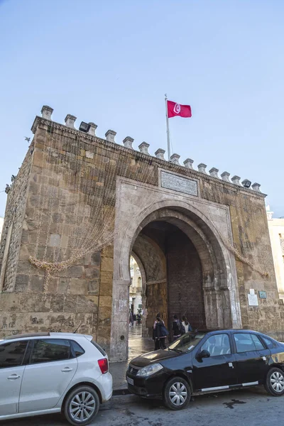Bab el Bhar o Porte de France en La Medina, la antigua ciudad de Túnez, la capital tunecina —  Fotos de Stock