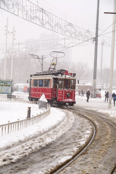 Taksim, istanbul an einem verschneiten Tag — Stockfoto