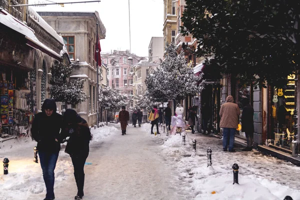 Taksim, Istanbul in una giornata nevosa — Foto Stock