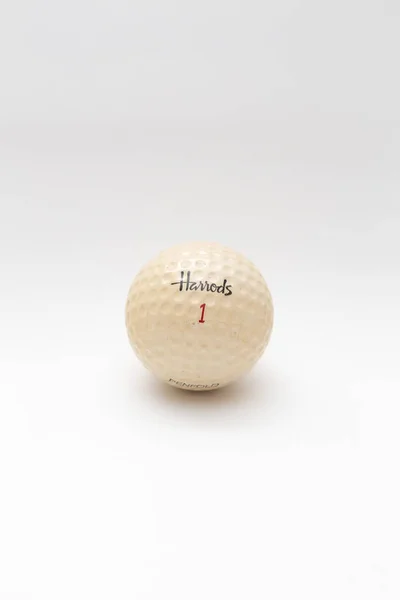 Bola de oro marca Vintage Harrods aislada en blanco — Foto de Stock