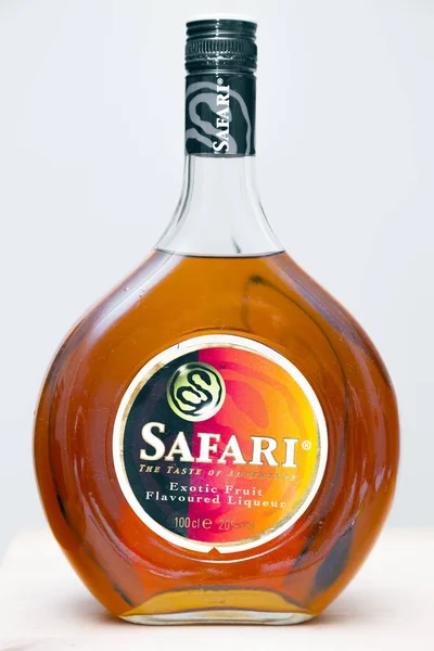 Bottle of Safari 100cl, Exotic Fruit Falvored Liqueur — Stock Photo, Image