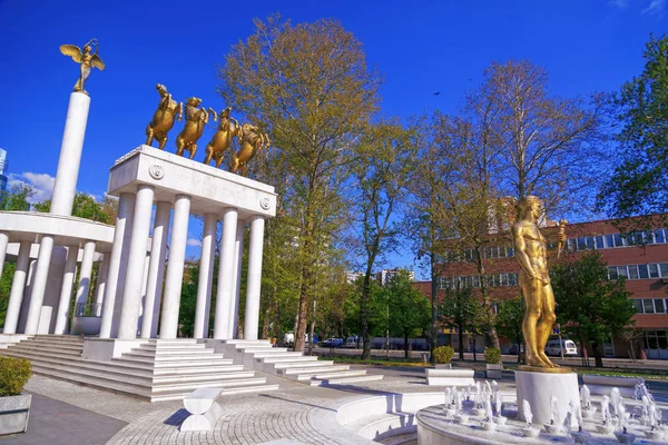 Denkmal für die gefallenen Helden Mazedoniens, Skopje — Stockfoto