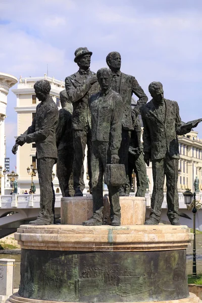 Monument of the Boatmen of Salonica in Skopje, Macedoni — Stock Photo, Image