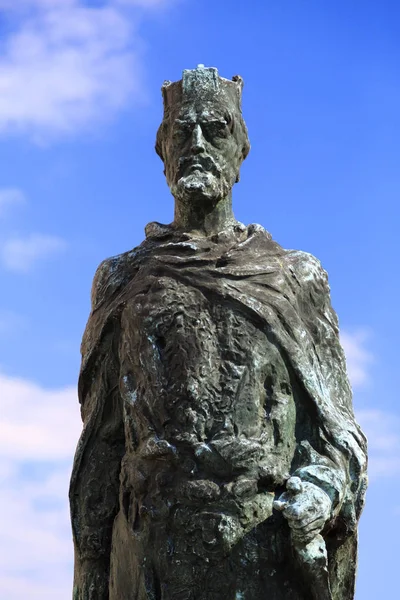 Escultura de bronze de Sebastokrator Strez no centro de Skopje, Mace — Fotografia de Stock