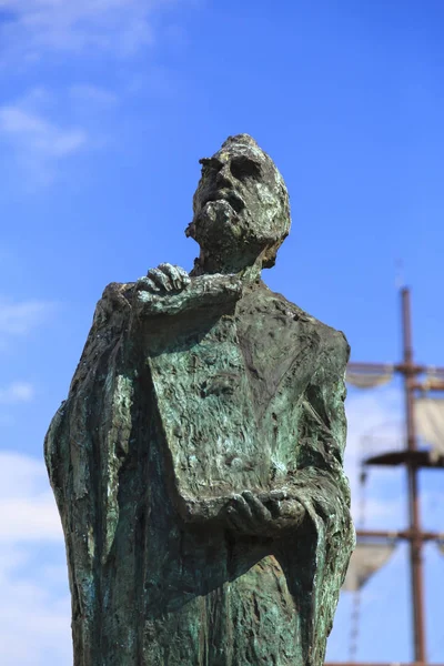 Escultura de Bronze de Santo Achillius de Larissa no centro de Skopj — Fotografia de Stock