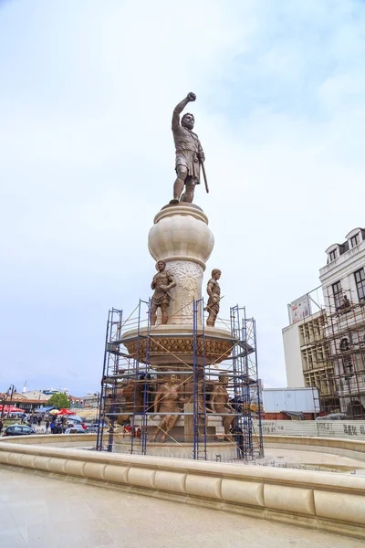 Escultura memorial e fonte de Filipe II, pai de Alexandre, o Grande — Fotografia de Stock