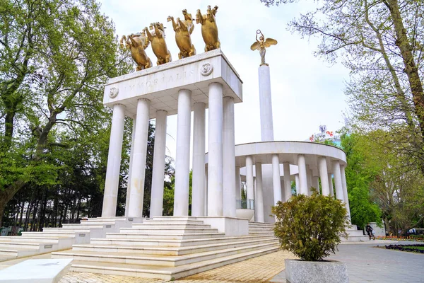 Minnet om de falne heltene i Makedonia, Skopje – stockfoto