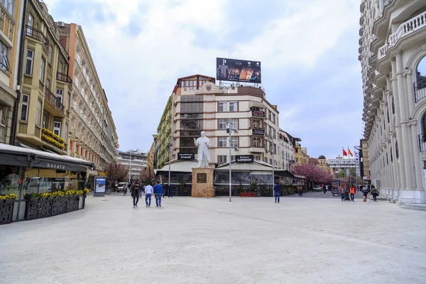 Vista desde el distrito central de Skopje, la capital macedonia — Foto de Stock