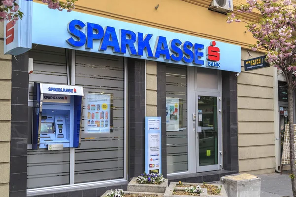 Sparkasse, ce에서 독일어 공공 은행 마케도니아 지점 — 스톡 사진