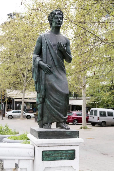 Bronzen sculptuur van koning Perdiccas I van Macedonië in het centrum van Skop — Stockfoto
