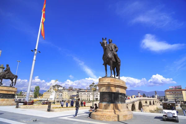 Escultura de bronze de Goce Delchev no centro de Skopje, Macedônia — Fotografia de Stock