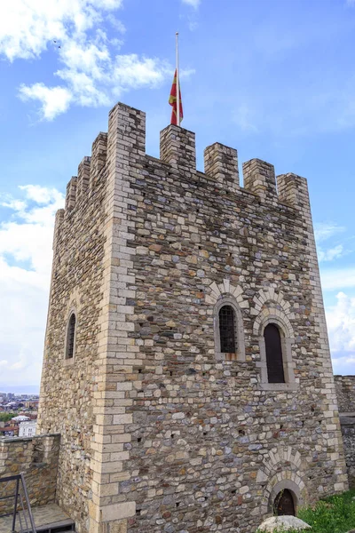 ケールの要塞の街を見下ろす中世のオスマン帝国の要塞 — ストック写真