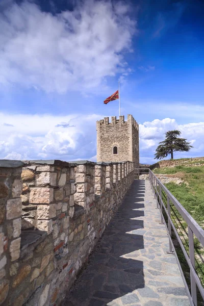 Fortaleza de la col rizada, fortaleza otomana medieval con vistas a la ciudad de —  Fotos de Stock