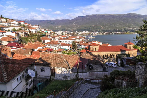 奥赫里德 马其顿 2017 沿海的奥赫里德 由前南斯拉夫马其顿共和国西南部的奥赫里德湖的一个小城市的风景 — 图库照片