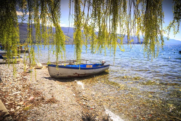 Küstenblick auf Ohrid, Mazedonien — Stockfoto