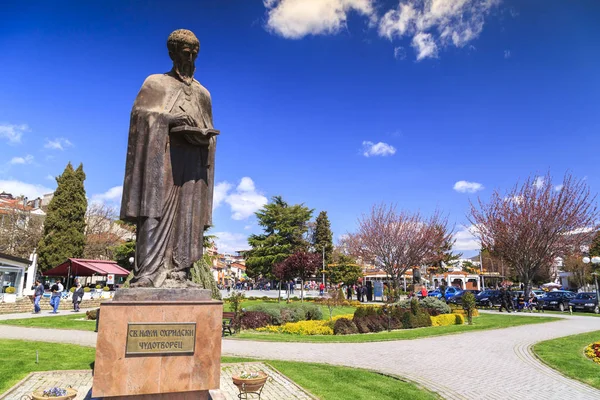 Rzeźba z brązu z St. Naum Ohridski — Zdjęcie stockowe
