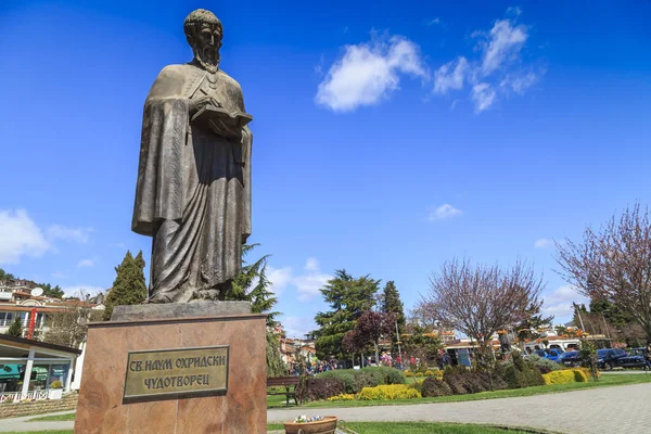 Rzeźba z brązu z St. Naum Ohridski — Zdjęcie stockowe