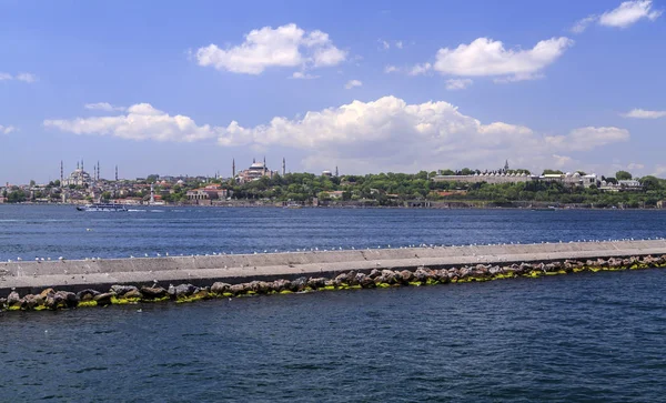 Veduta di Santa Sofia, della Moschea Blu e del Palazzo Topkapi — Foto Stock