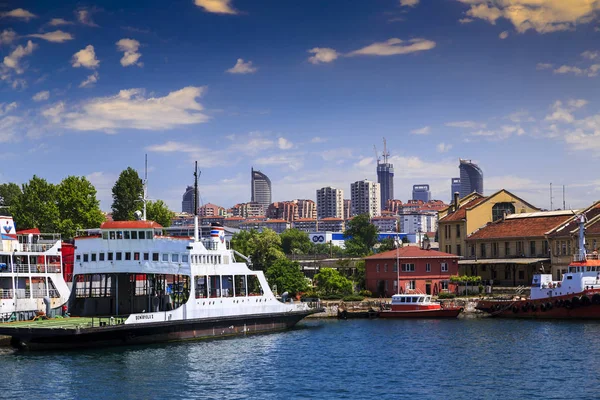 Kadikoy coast, Istanbul, Turkey — Stock Photo, Image