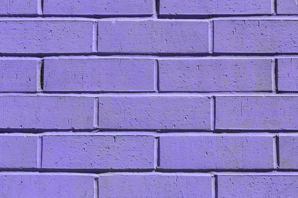 Parede de tijolo pintado roxo — Fotografia de Stock