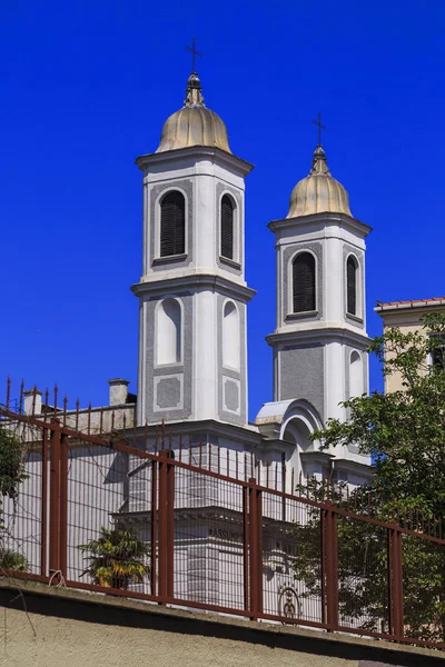 Street view and generic architecture of Kadikoy, Istanbul — Stock Photo, Image