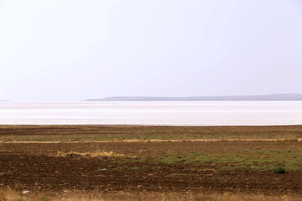 トウズ Golu 湖トウズ 中央アナトリア地方 トルコにある世界最大のまたがって湖の一つ — ストック写真