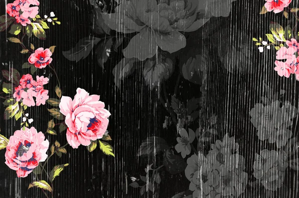 Деревянная текстура поверхности с потрёпанными шикарными розами — стоковое фото