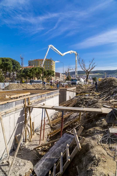 Construction in Gemlik town near Bursa city, Turkey — Stock Photo, Image