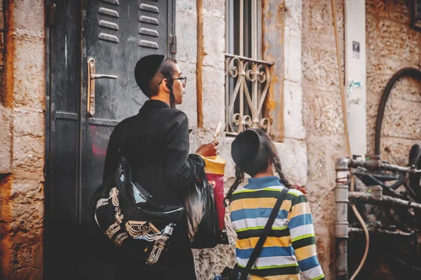 Улицы Меа-Шеарим в Иерусалиме — стоковое фото