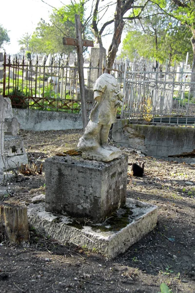 Der alte Friedhof. historischer Teil von Pjatigorsk — Stockfoto