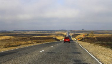 Araba gündüz hareketli manzara otoyol