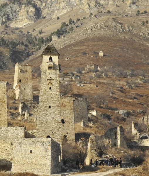 Torens van Ingoesjetië. oude architectuur en ruïnes — Stockfoto