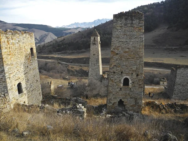 İnguşetya kuleleri. antik mimari ve kalıntılar — Stok fotoğraf