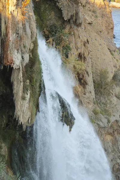 Duden waterfall. Antalya, Turkey. Mediterranean seashore — Stock Photo, Image